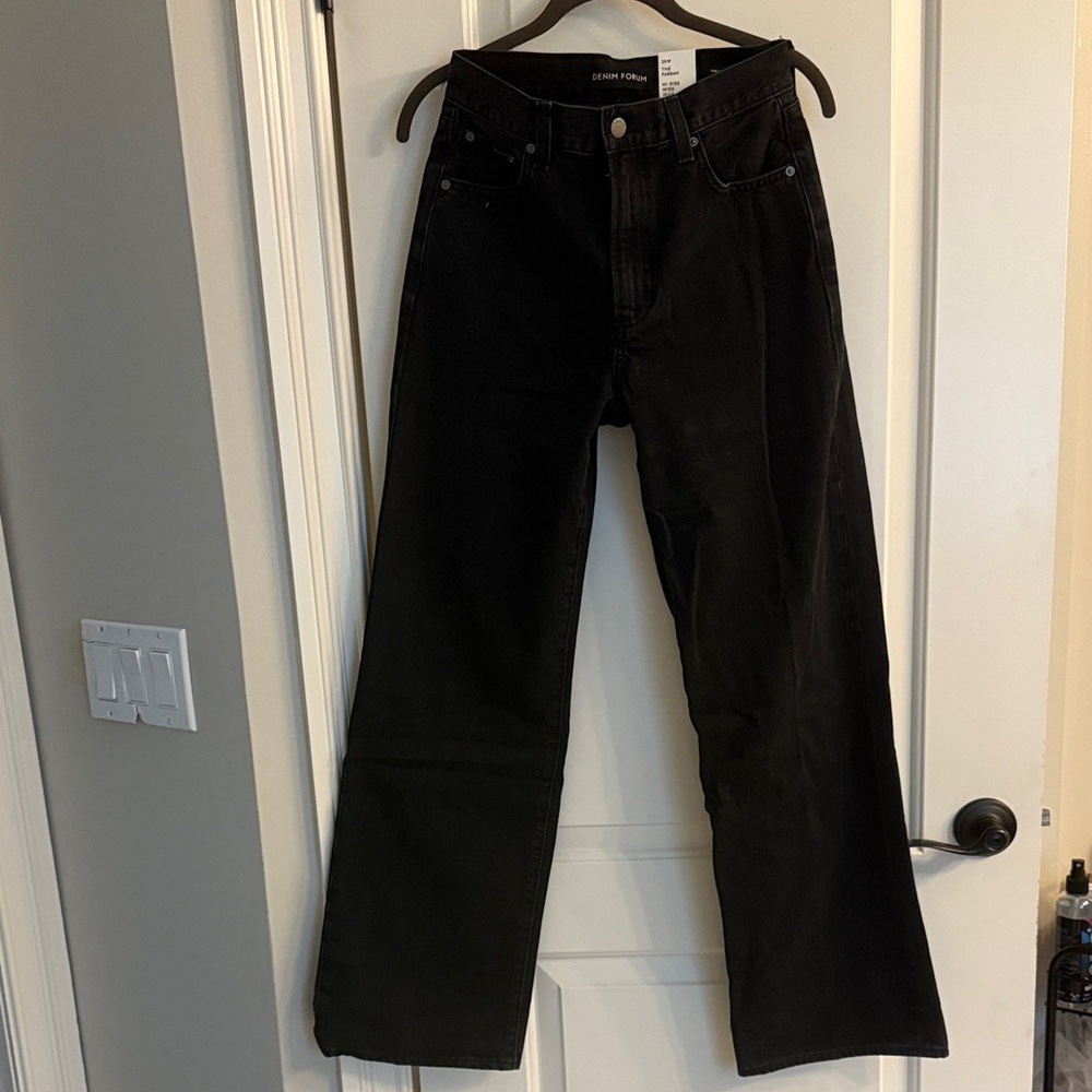 Aritzia  Black hi rise wide jeans (The Farrah)